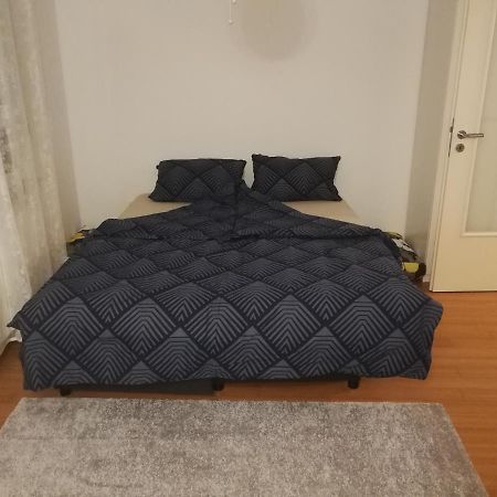 Iver Apartman Apartment Сесвете Екстериор снимка