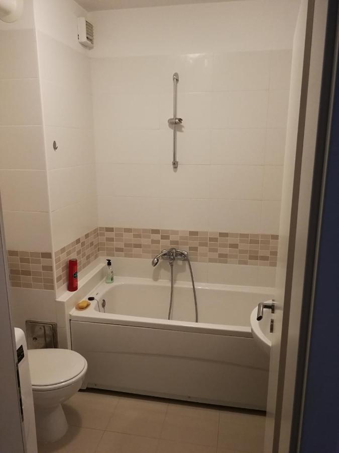 Iver Apartman Apartment Сесвете Екстериор снимка